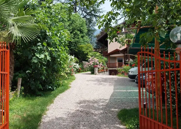 Nora S 3 - Panoramic Terrace & Bio Garden Apartman